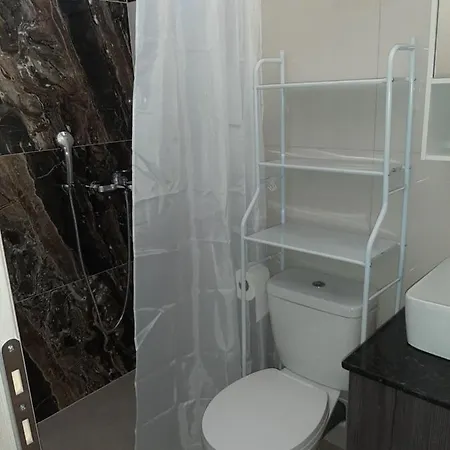 Modern Apartment *